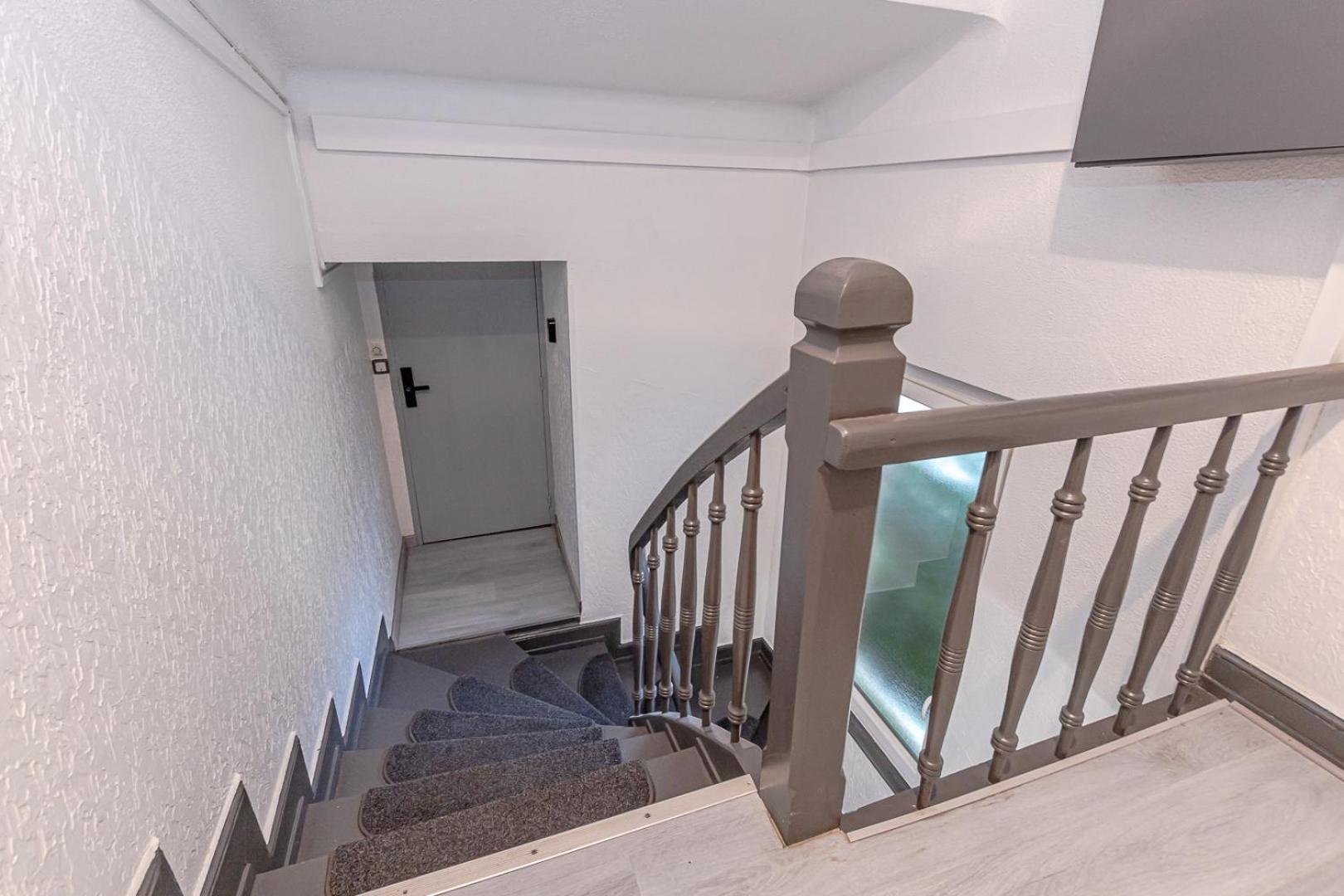Studio & Appts - 1 A 4 Lits, 1 To 4 Beds - 1 A 7 Pers, 1 To 7 Pax - Confort, Flexibilite Hayange Екстер'єр фото